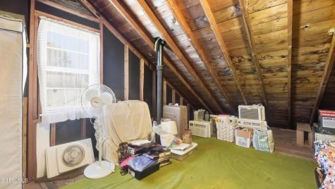 43 Wilkes Avenue Amsterdam NY 12010
