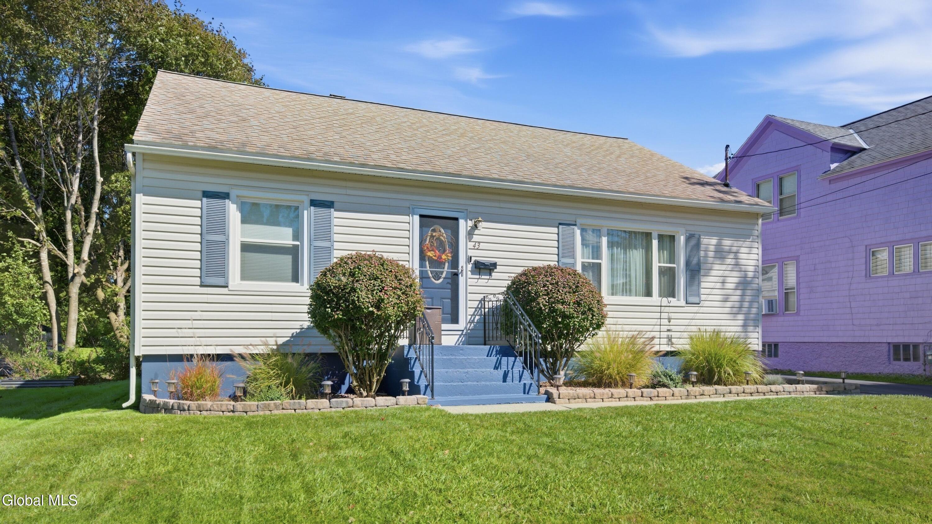 43 Wilkes Avenue Amsterdam NY 12010