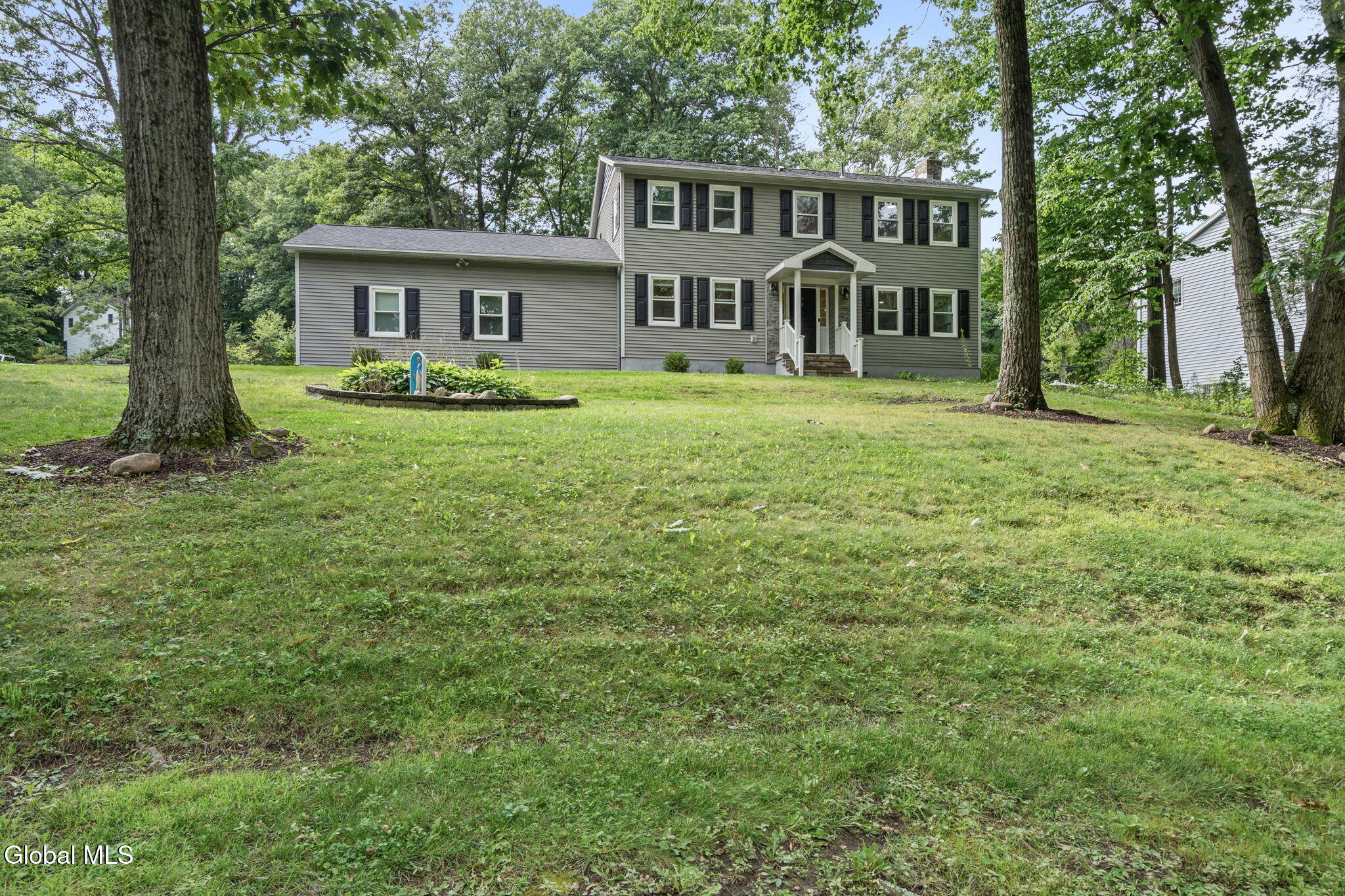 2279 Pine Ridge Road Niskayuna NY 12309