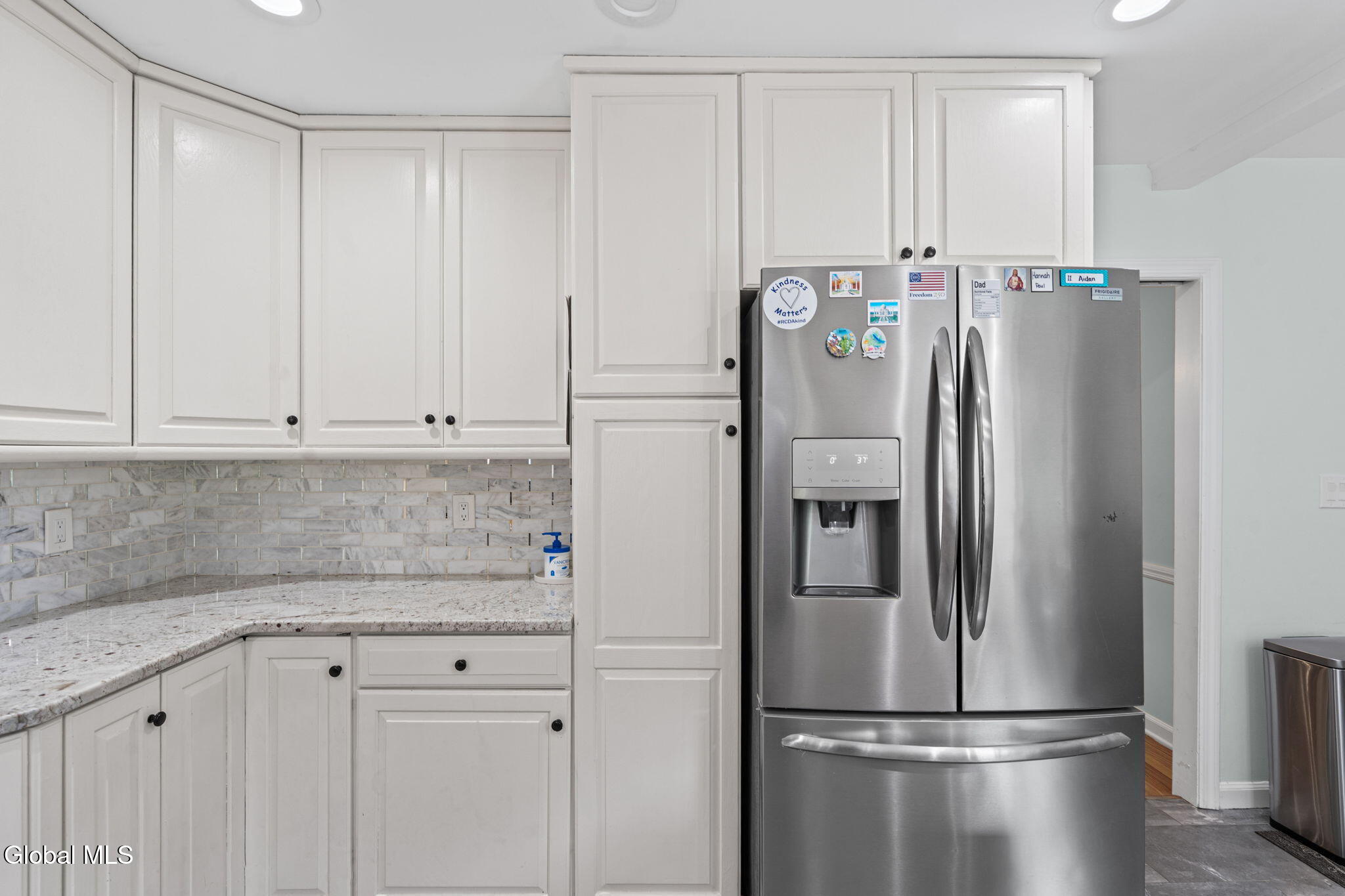 2279 Pine Ridge Road Niskayuna NY 12309