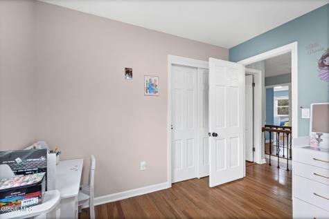 2279 Pine Ridge Road Niskayuna NY 12309