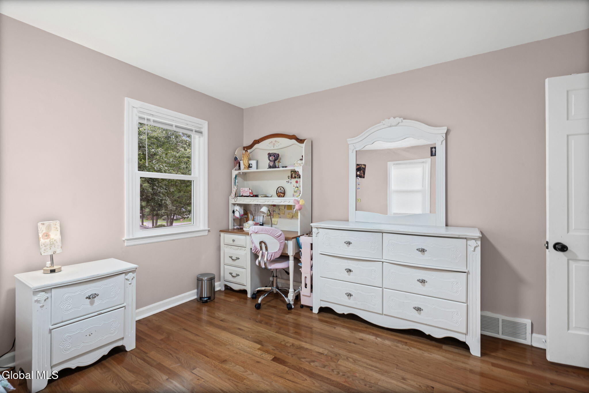 2279 Pine Ridge Road Niskayuna NY 12309