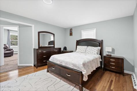 2279 Pine Ridge Road Niskayuna NY 12309