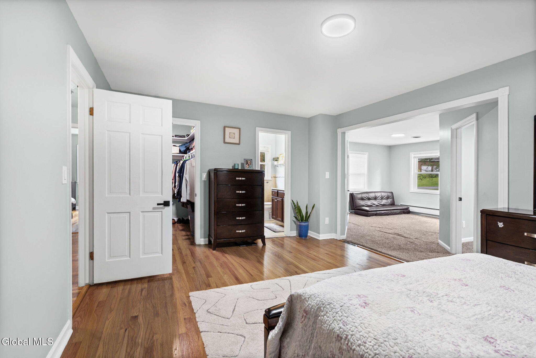 2279 Pine Ridge Road Niskayuna NY 12309