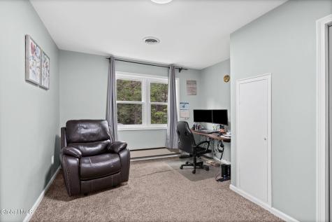 2279 Pine Ridge Road Niskayuna NY 12309