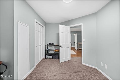2279 Pine Ridge Road Niskayuna NY 12309