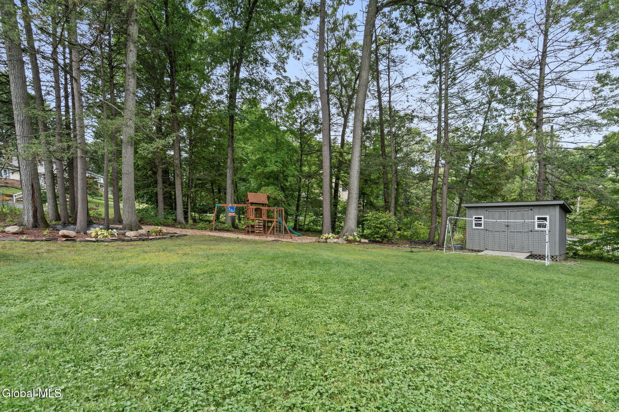2279 Pine Ridge Road Niskayuna NY 12309