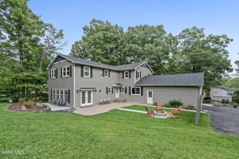 2279 Pine Ridge Road Niskayuna NY 12309