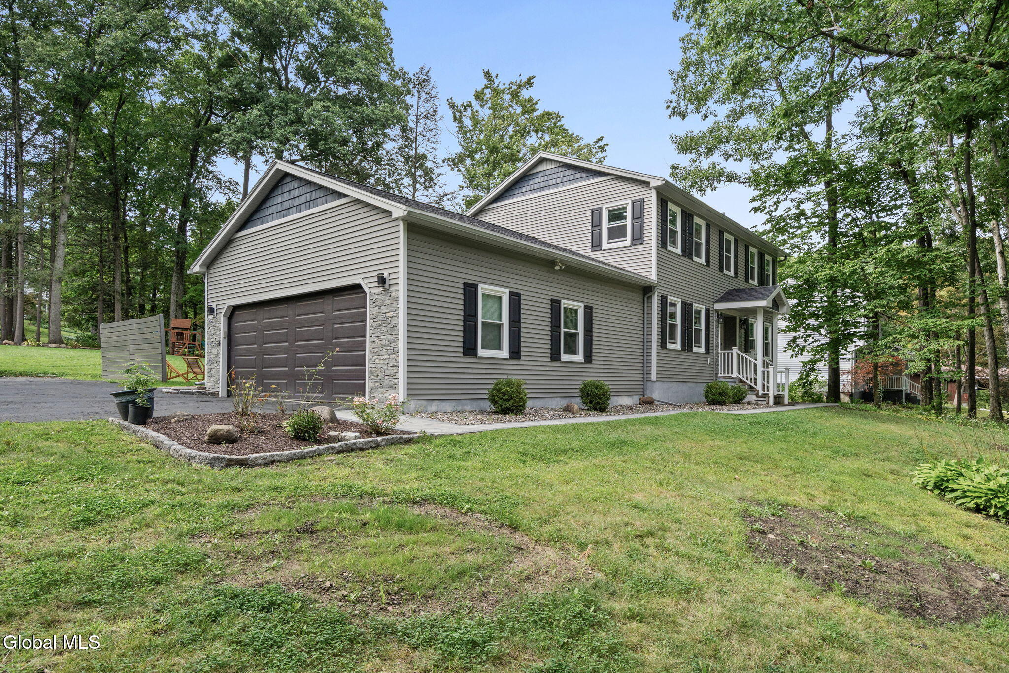 2279 Pine Ridge Road Niskayuna NY 12309