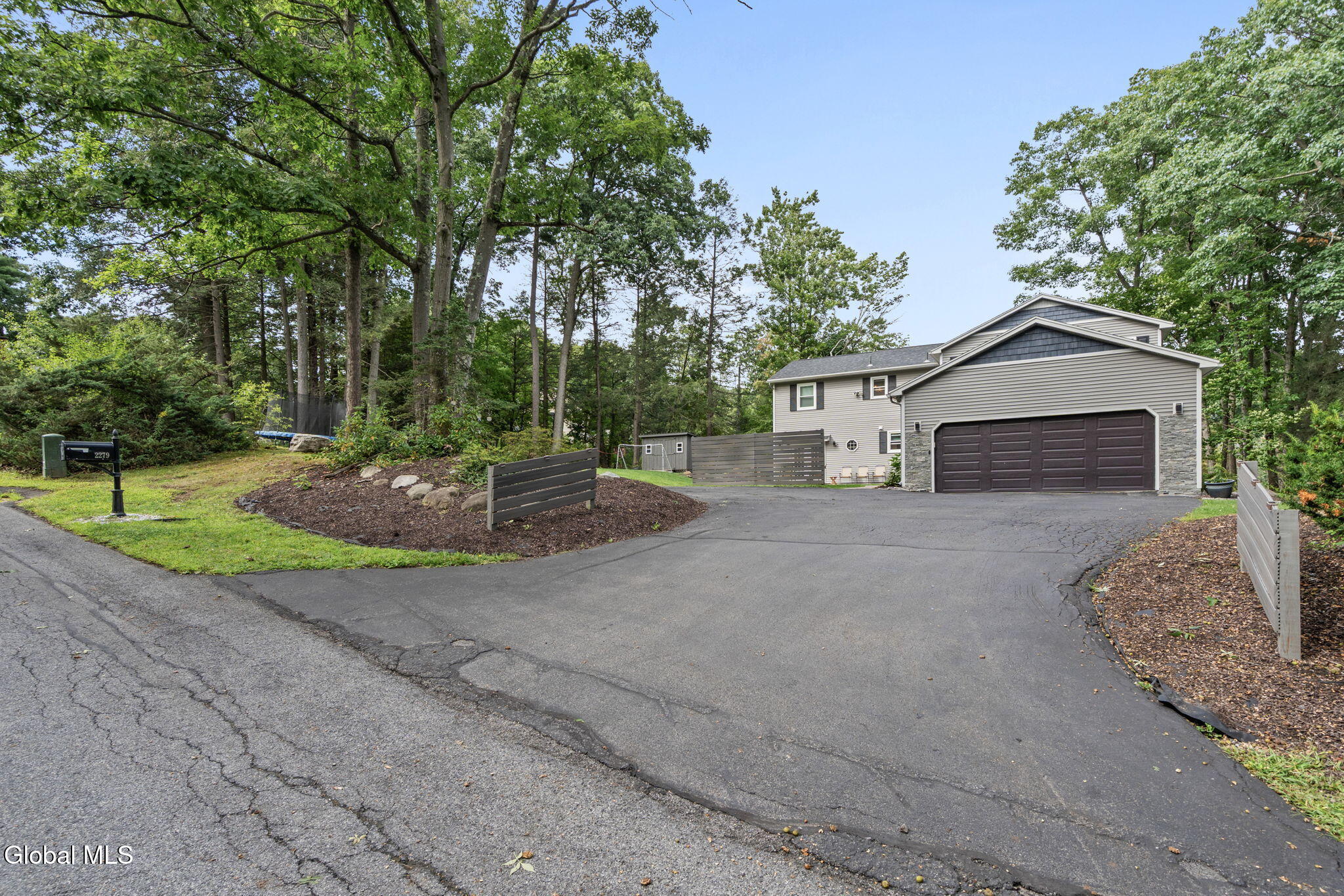 2279 Pine Ridge Road Niskayuna NY 12309