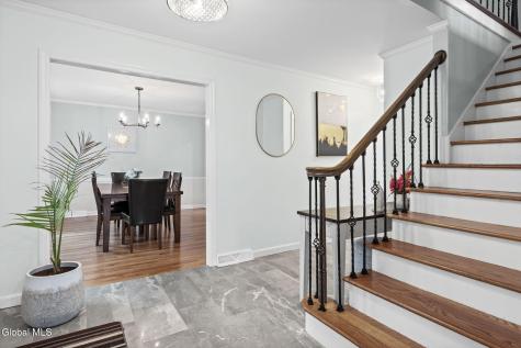 2279 Pine Ridge Road Niskayuna NY 12309