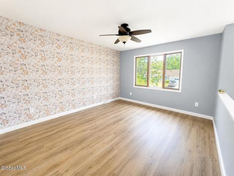 23 Mcdonald Drive Cohoes NY 12047