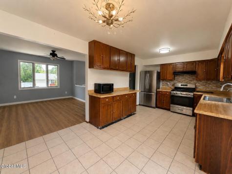 23 Mcdonald Drive Cohoes NY 12047