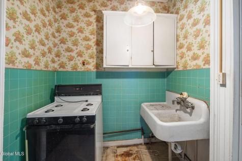 93 Ten Broeck Street Albany NY 12210