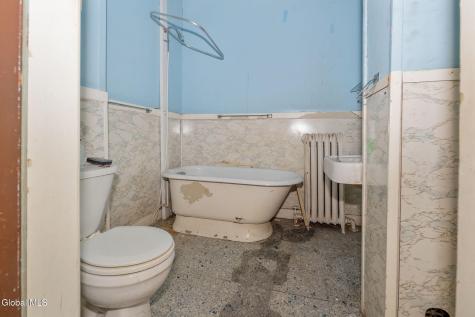 93 Ten Broeck Street Albany NY 12210