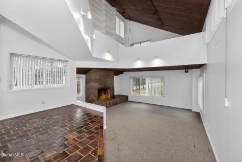 4 E Van Leuven Drive Rensselaer NY 12144