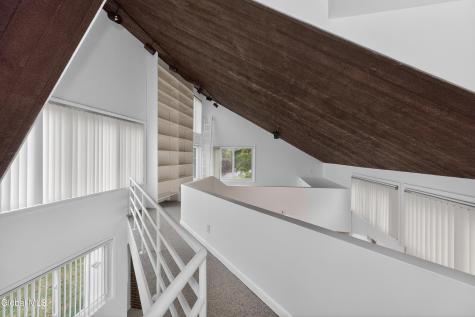 4 E Van Leuven Drive Rensselaer NY 12144