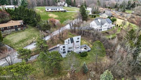 4 E Van Leuven Drive Rensselaer NY 12144