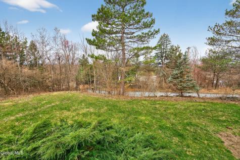 4 E Van Leuven Drive Rensselaer NY 12144
