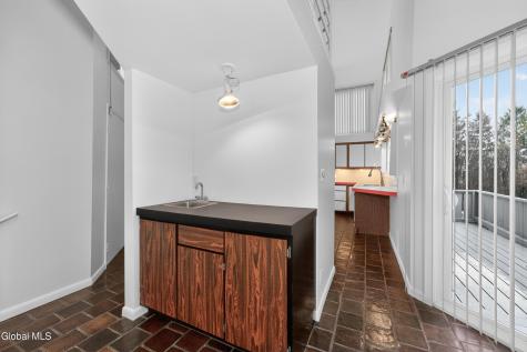 4 E Van Leuven Drive Rensselaer NY 12144