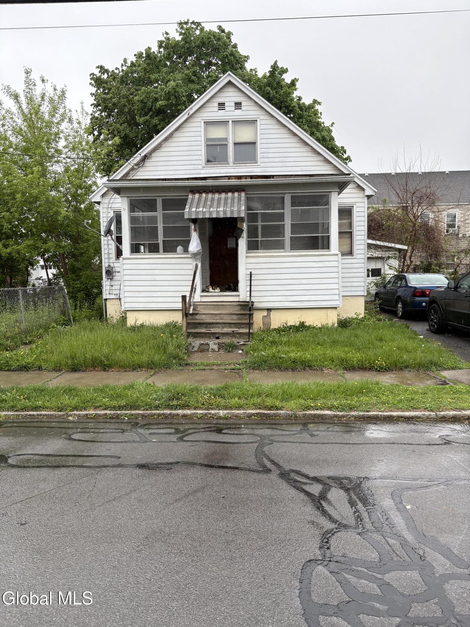 1833 Avenue A Schenectady NY 12308