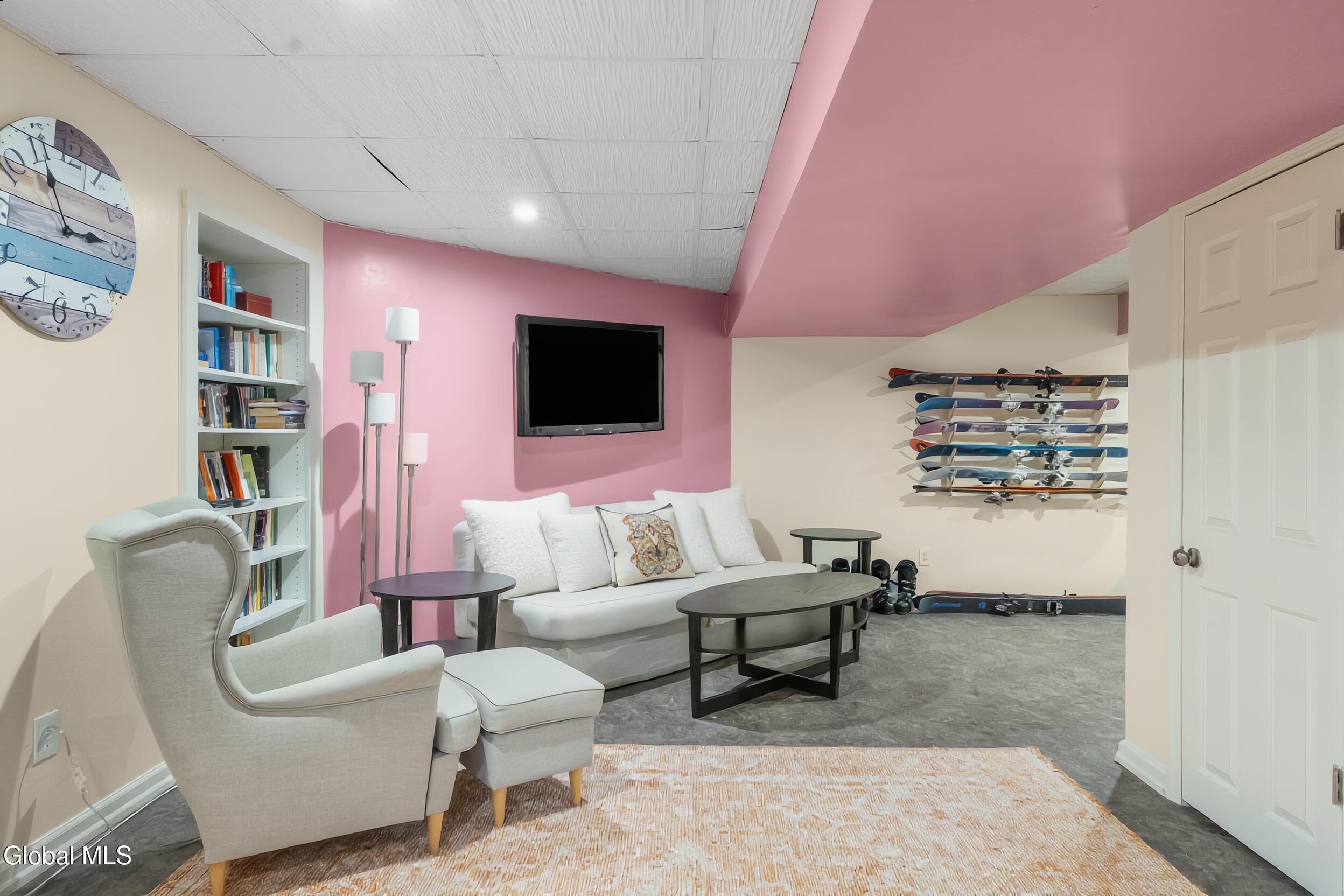 8 Fox Glove Court Wynantskill NY 12198