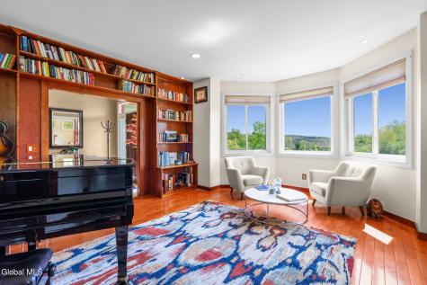 8 Fox Glove Court Wynantskill NY 12198