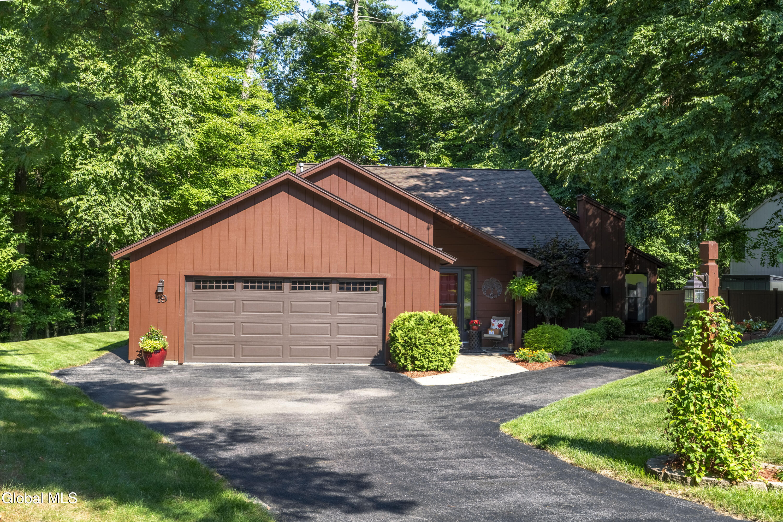 19 Meadow Rue Place Malta NY 12020