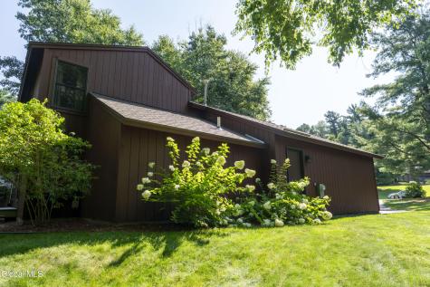 19 Meadow Rue Place Malta NY 12020