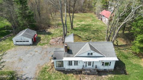 929 Pearse Road Niskayuna NY 12309