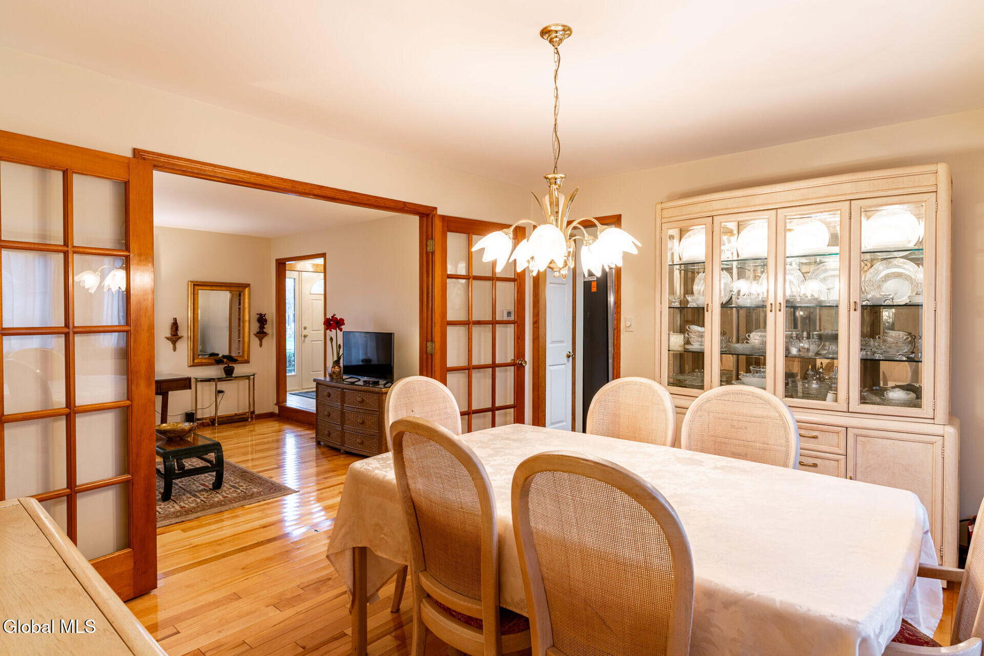 31 Woodridge Drive Loudonville NY 12211