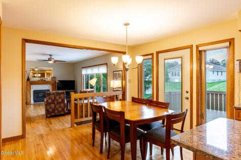 31 Woodridge Drive Loudonville NY 12211