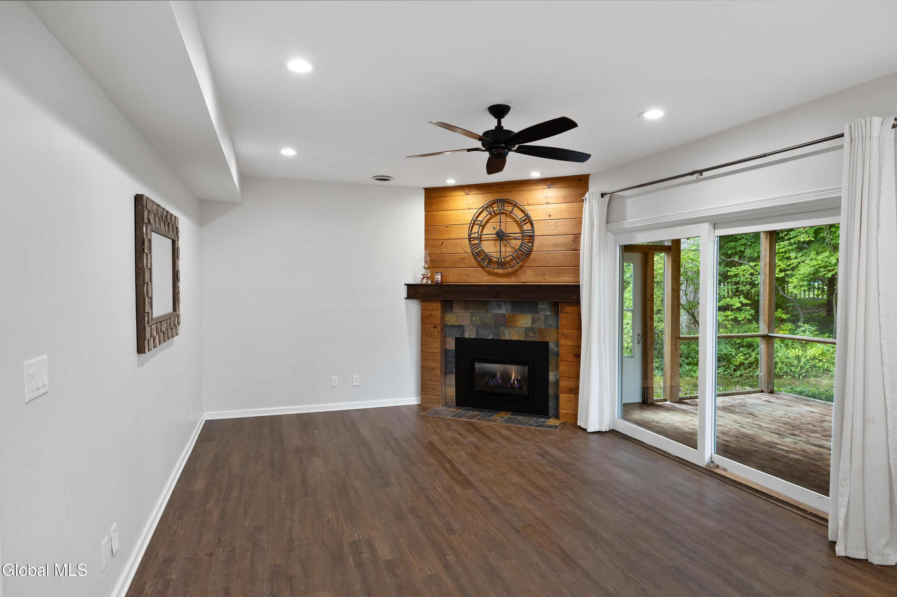 759 Downing Street Niskayuna NY 12309