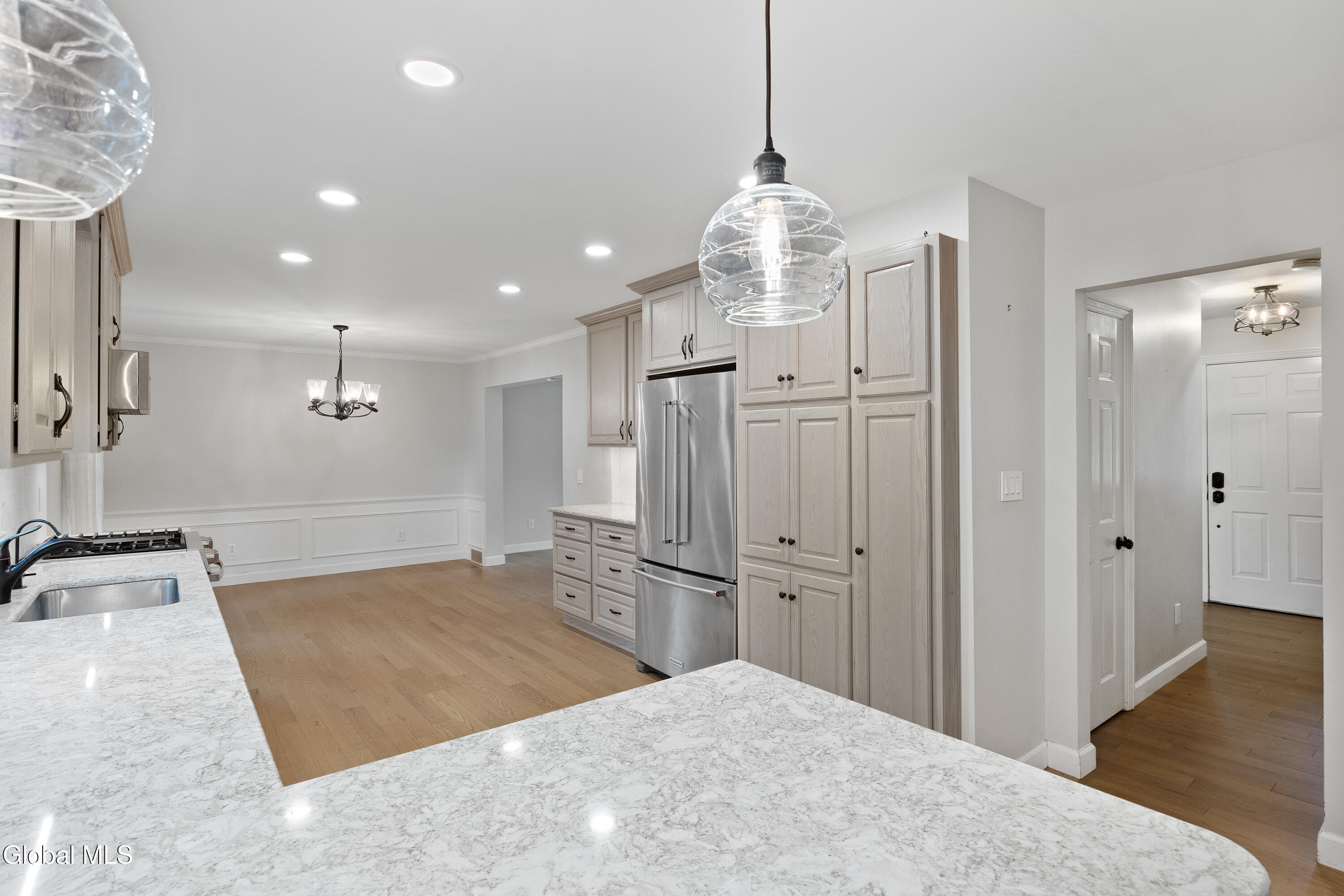 759 Downing Street Niskayuna NY 12309