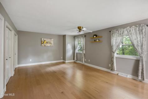759 Downing Street Niskayuna NY 12309