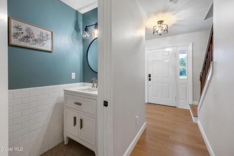 759 Downing Street Niskayuna NY 12309