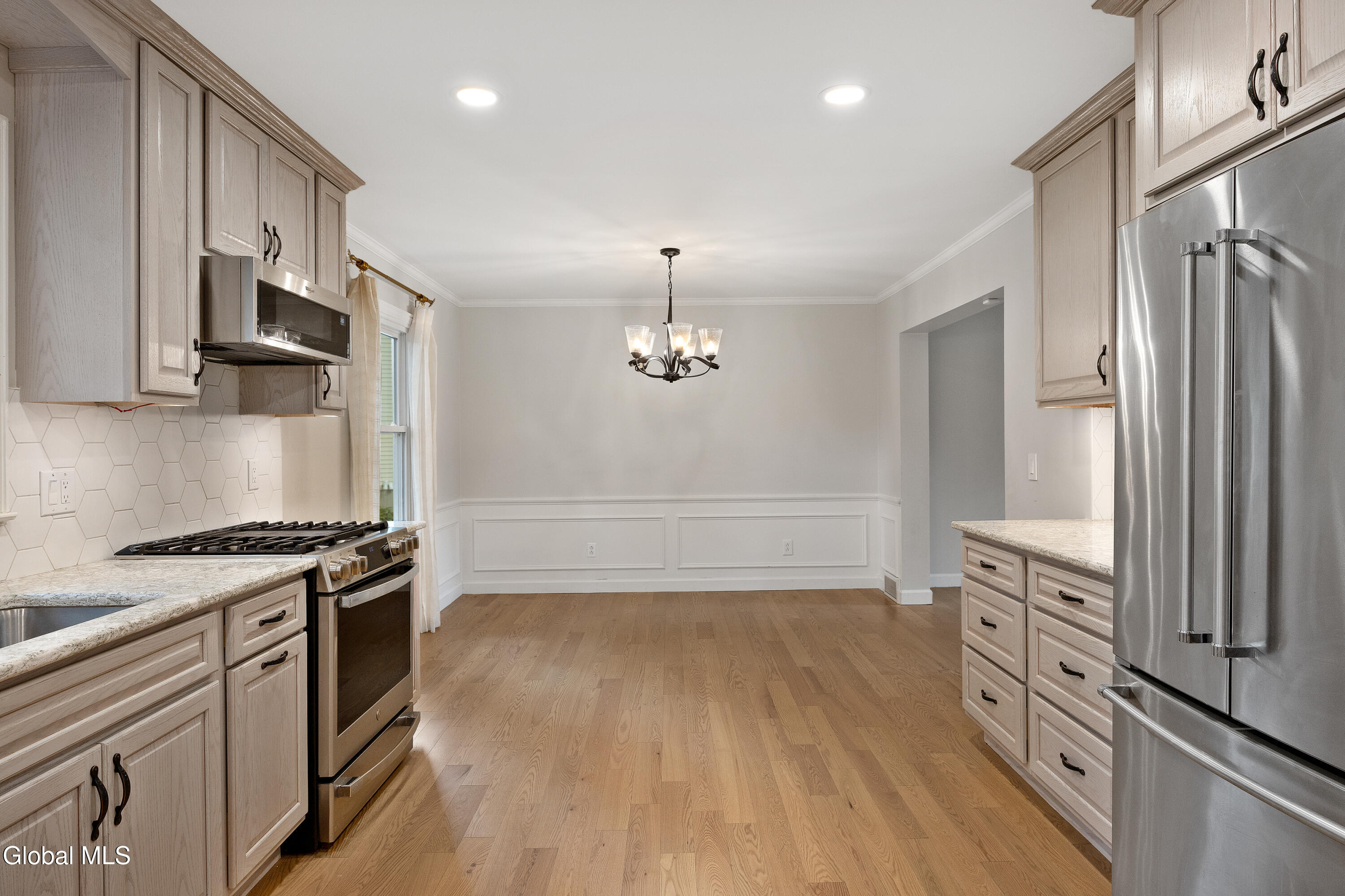 759 Downing Street Niskayuna NY 12309