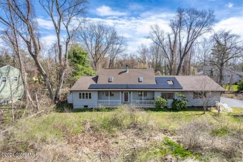 324 Elsmere Avenue Delmar NY 12054