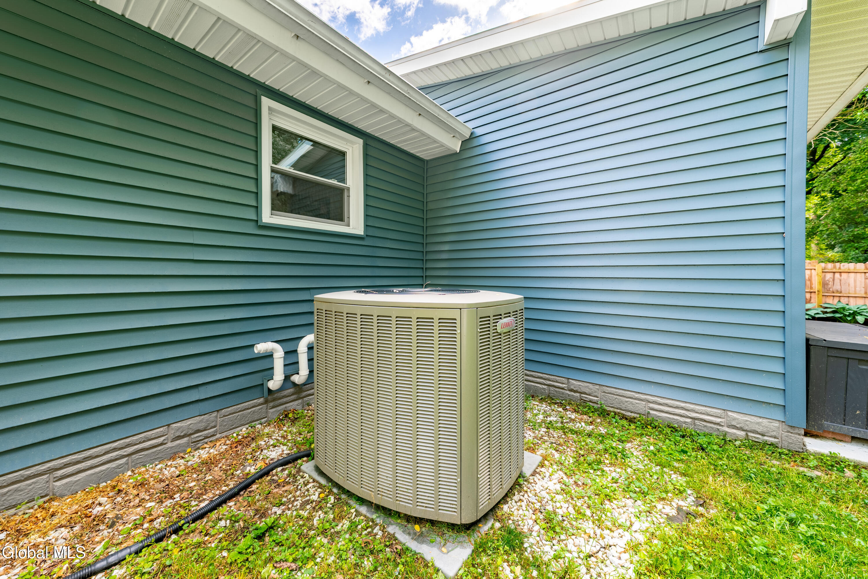 129 Heckeler Drive Glenville NY 12302