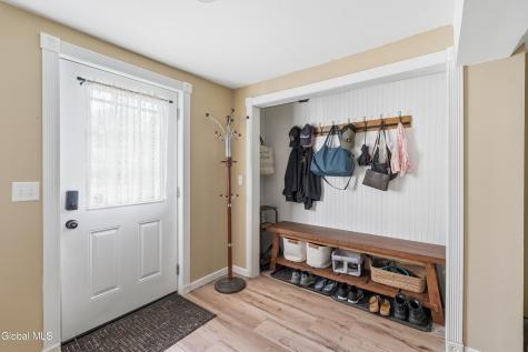 129 Heckeler Drive Glenville NY 12302