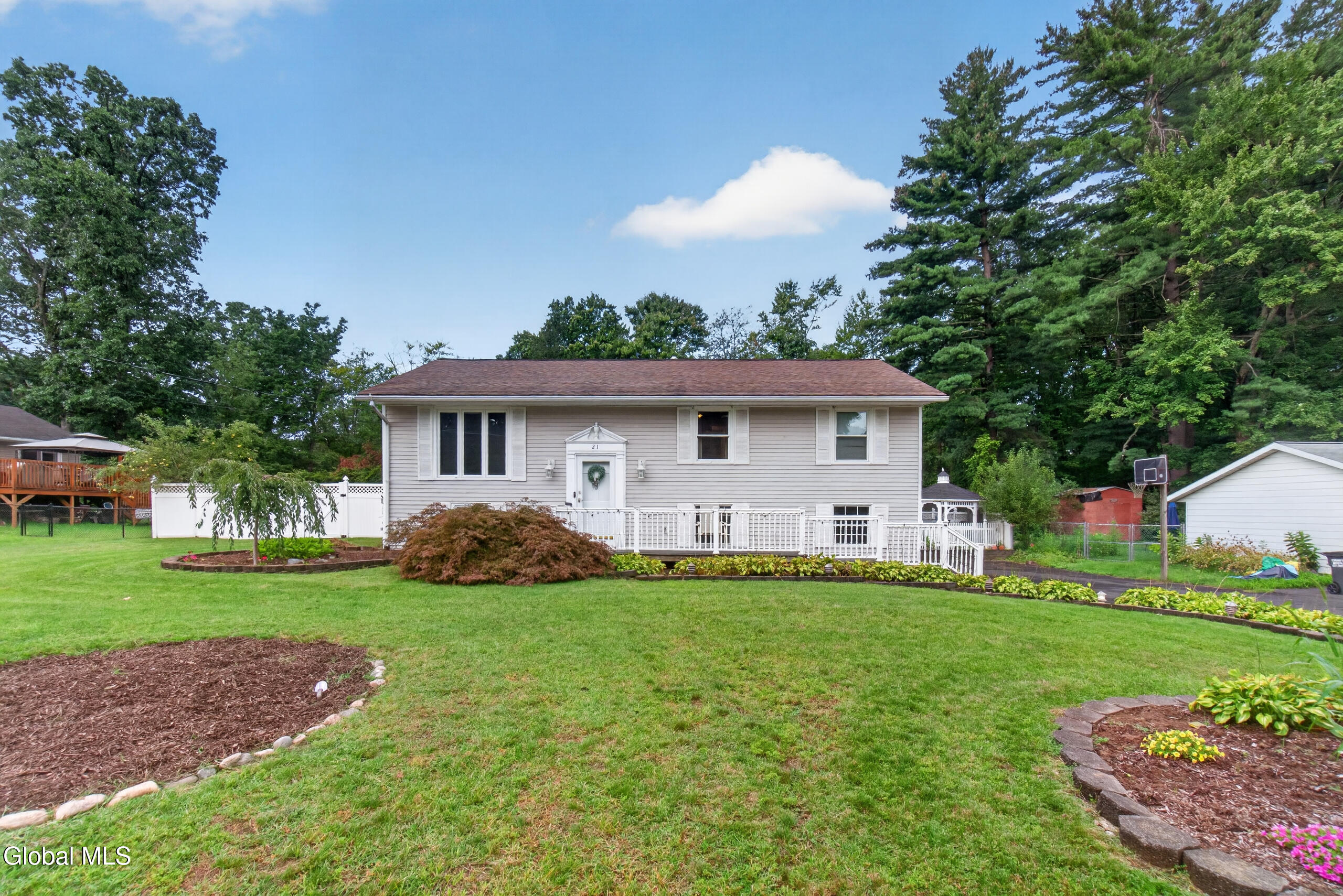 21 Evergreen Clifton Park NY 12065