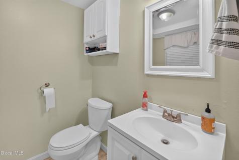 21 Evergreen Clifton Park NY 12065