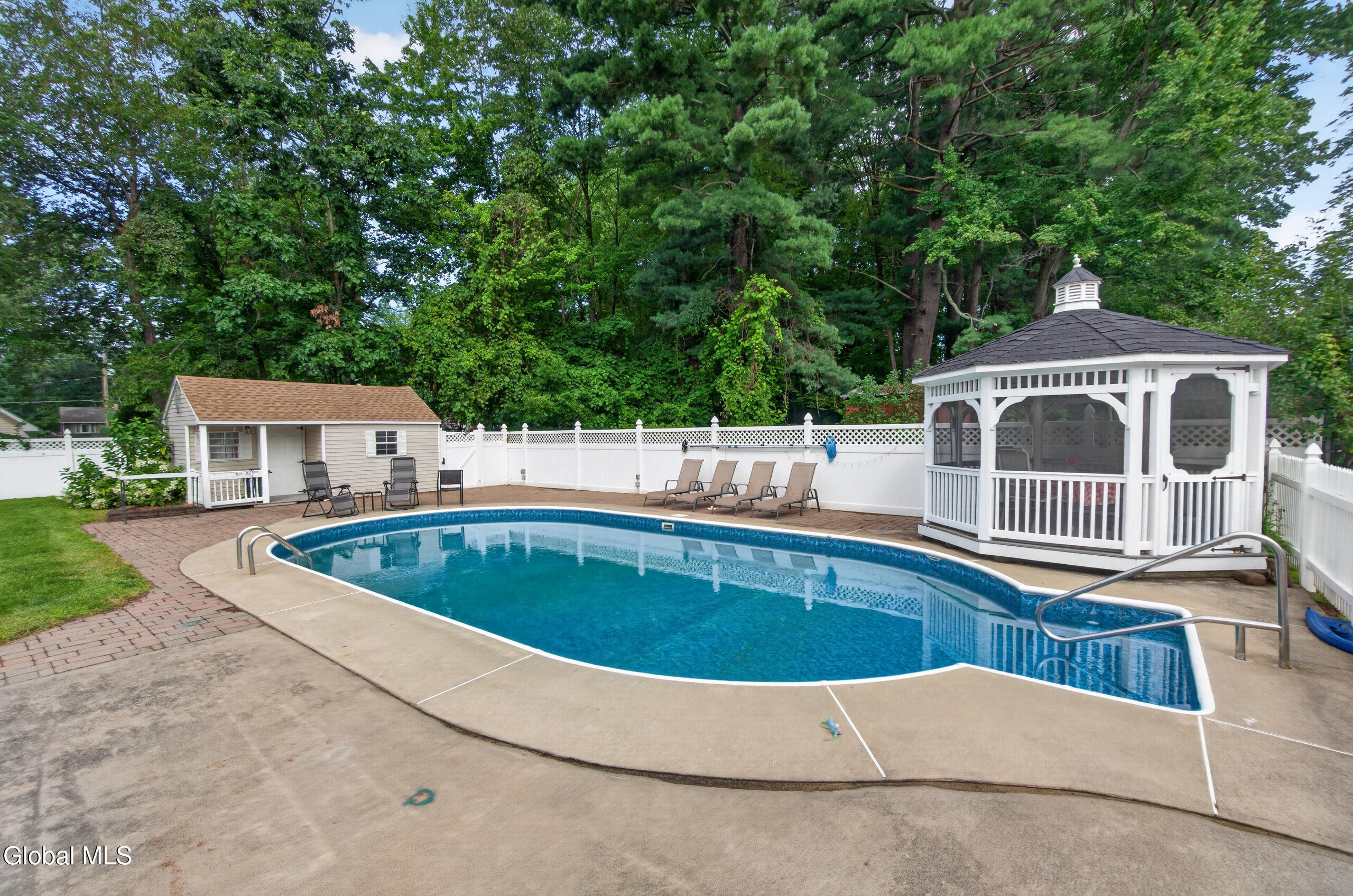 21 Evergreen Clifton Park NY 12065