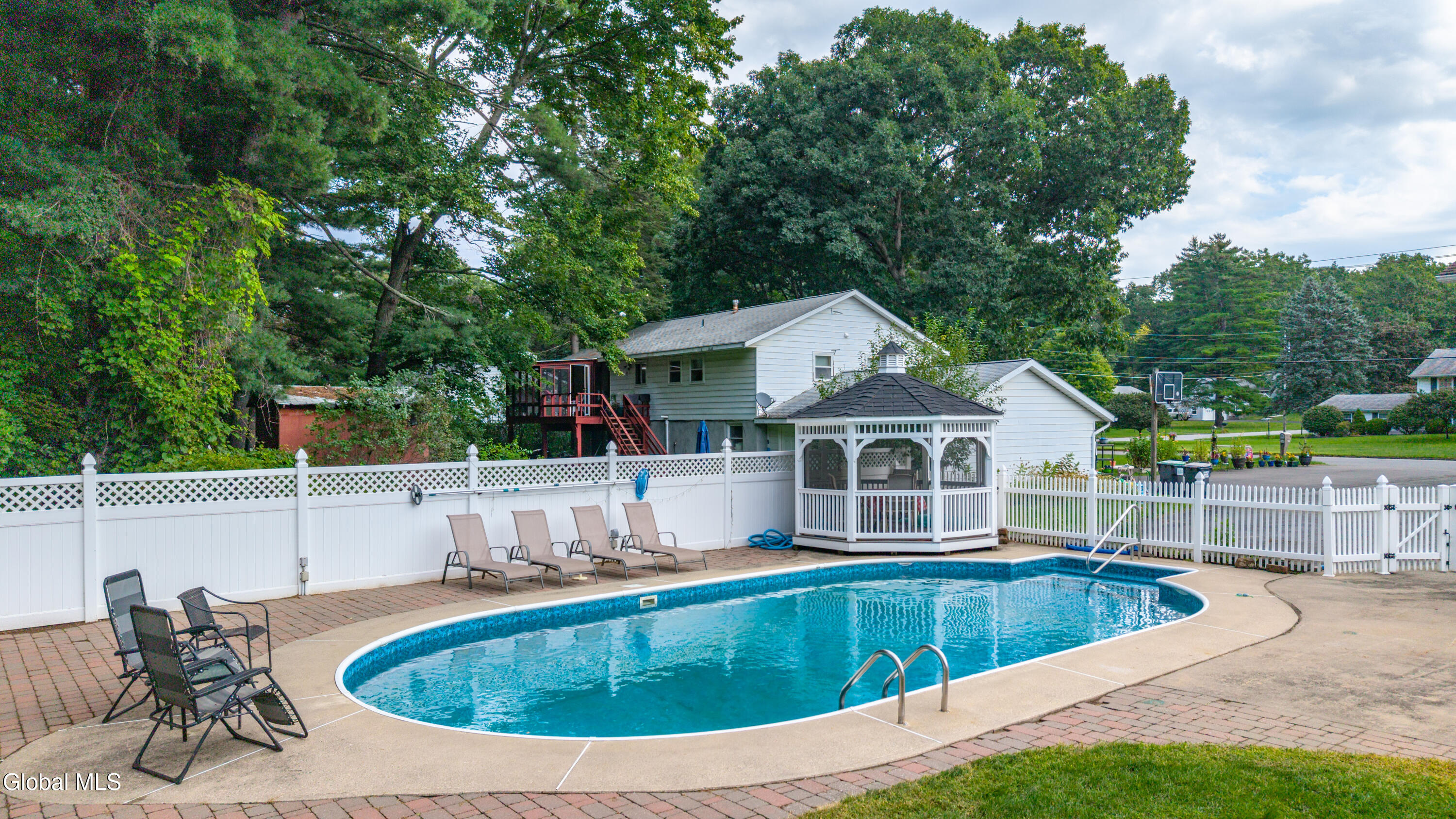 21 Evergreen Clifton Park NY 12065