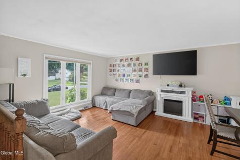 21 Evergreen Clifton Park NY 12065