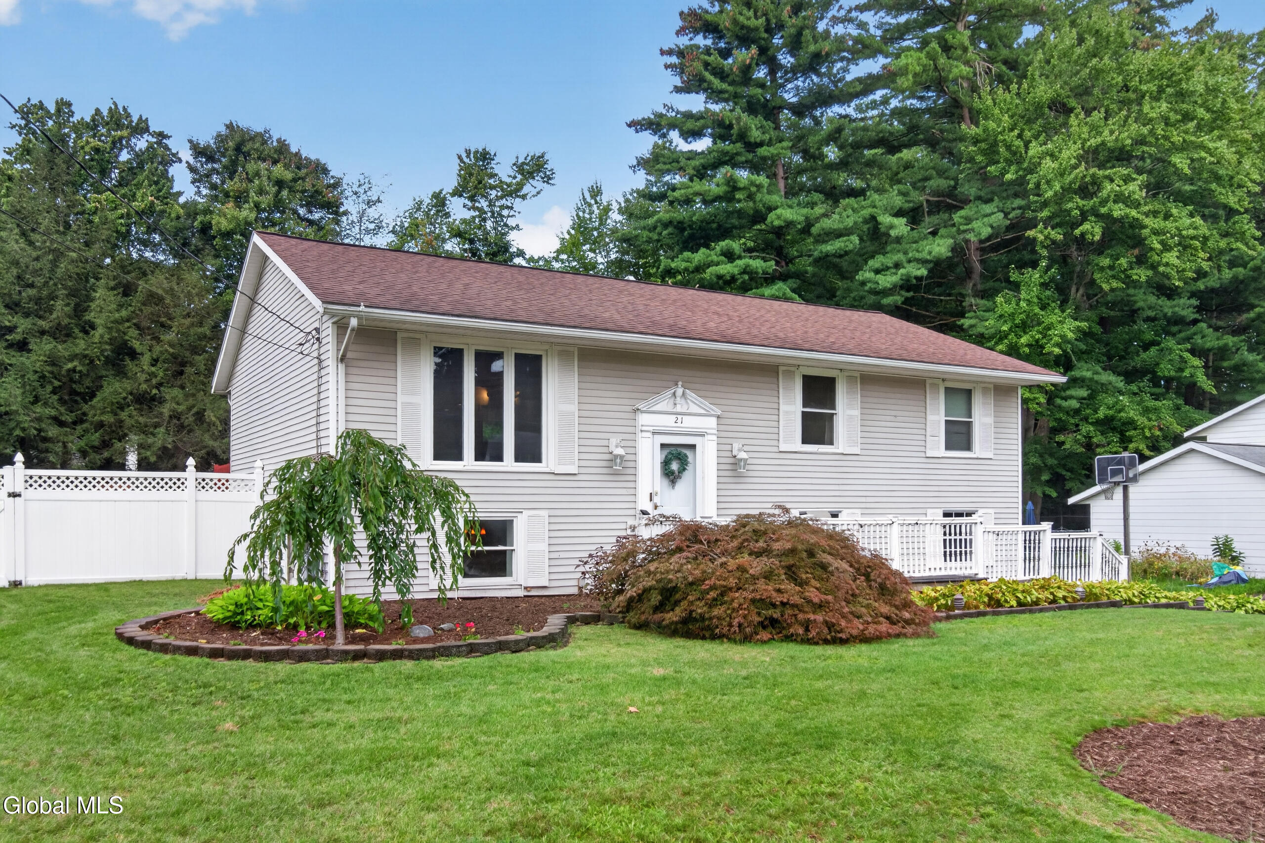 21 Evergreen Clifton Park NY 12065
