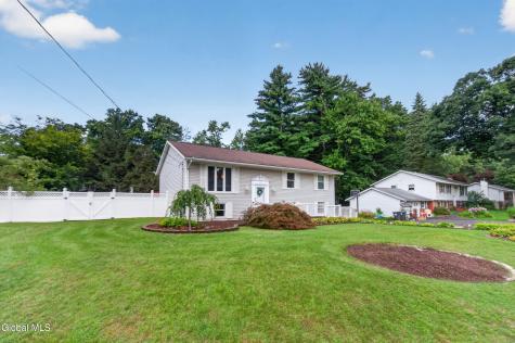 21 Evergreen Clifton Park NY 12065