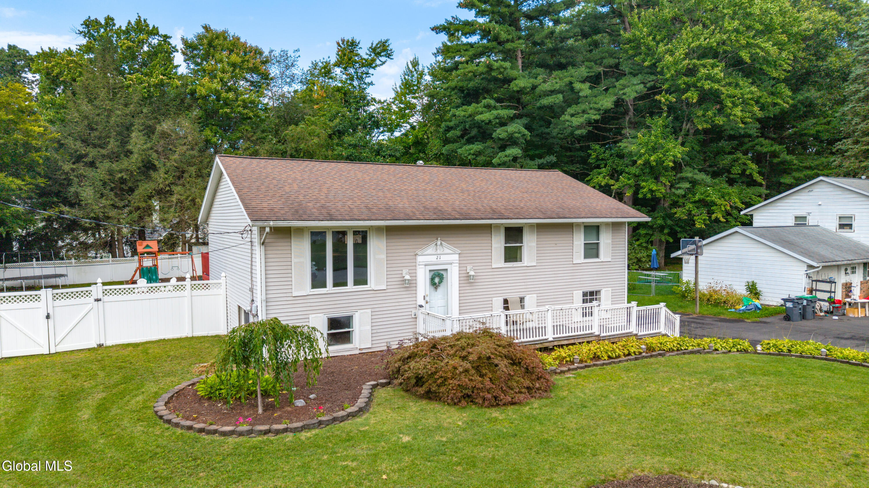 21 Evergreen Clifton Park NY 12065