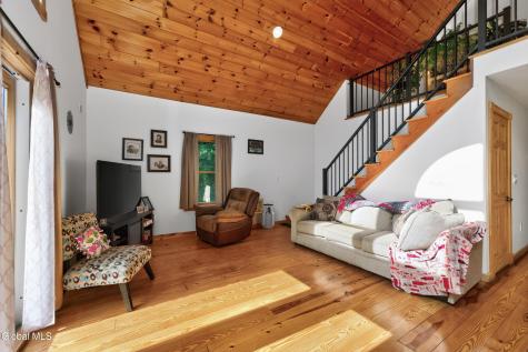 189 Taborton Road Averill Park NY 12018