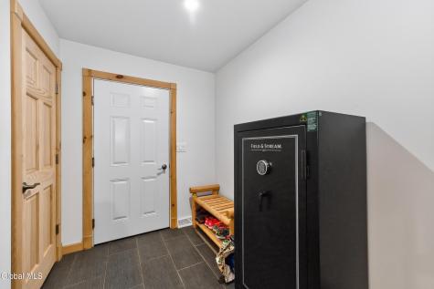 189 Taborton Road Averill Park NY 12018